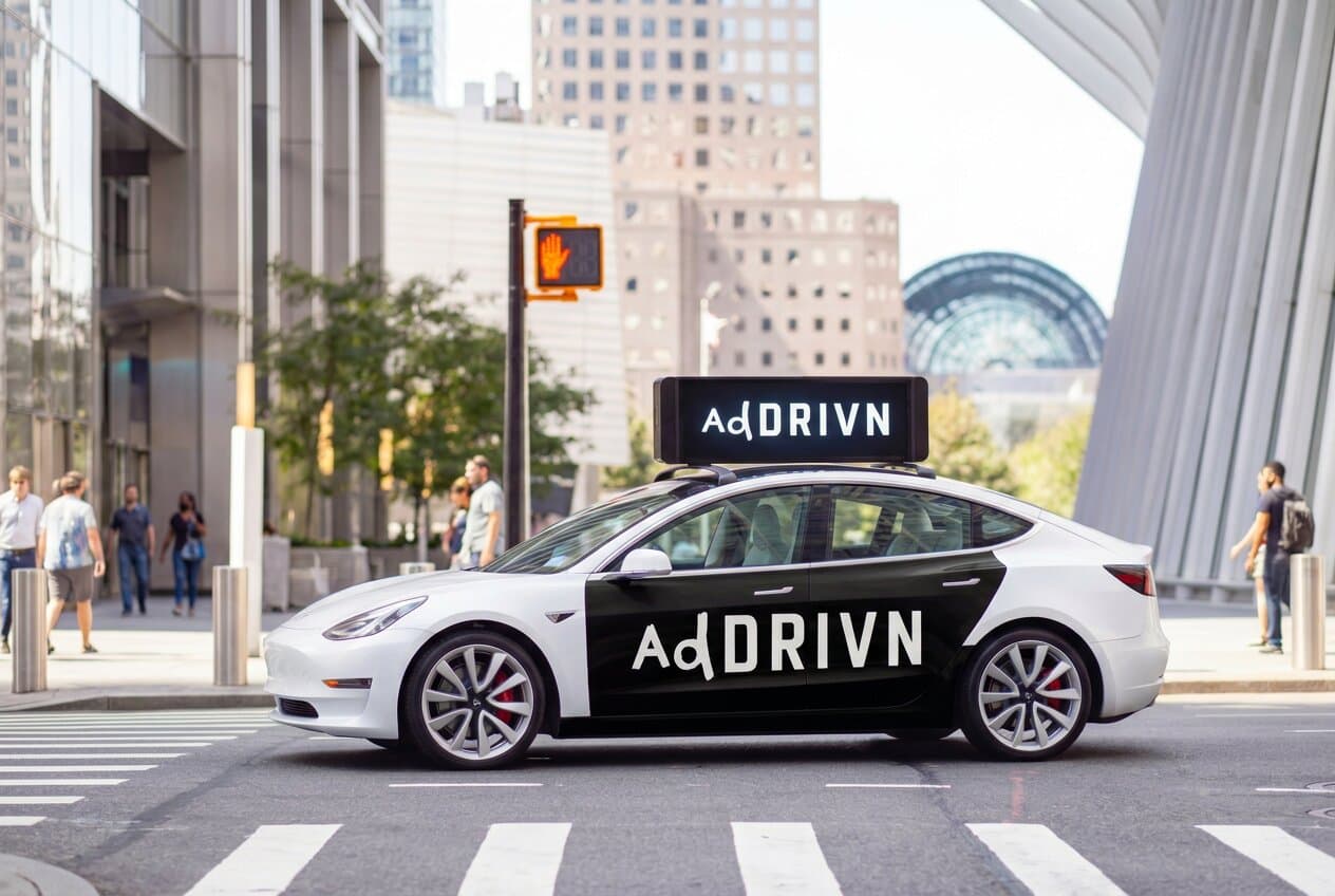 AdDRIVN digital rooftop display on a vehicle